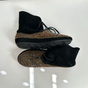 House of Harlow 1960 Maddie Suede Beaded Moccasin, Size 38.5